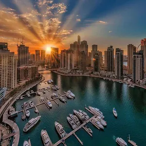 Private Gorgeous With Marina View With Shared Kitchen In Shared Dubai